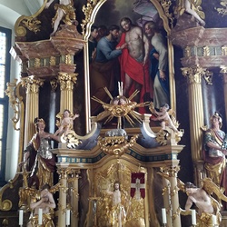 Foto: Christine Ornig Hochaltar - Der Auferstandene - Jesus und Thomas